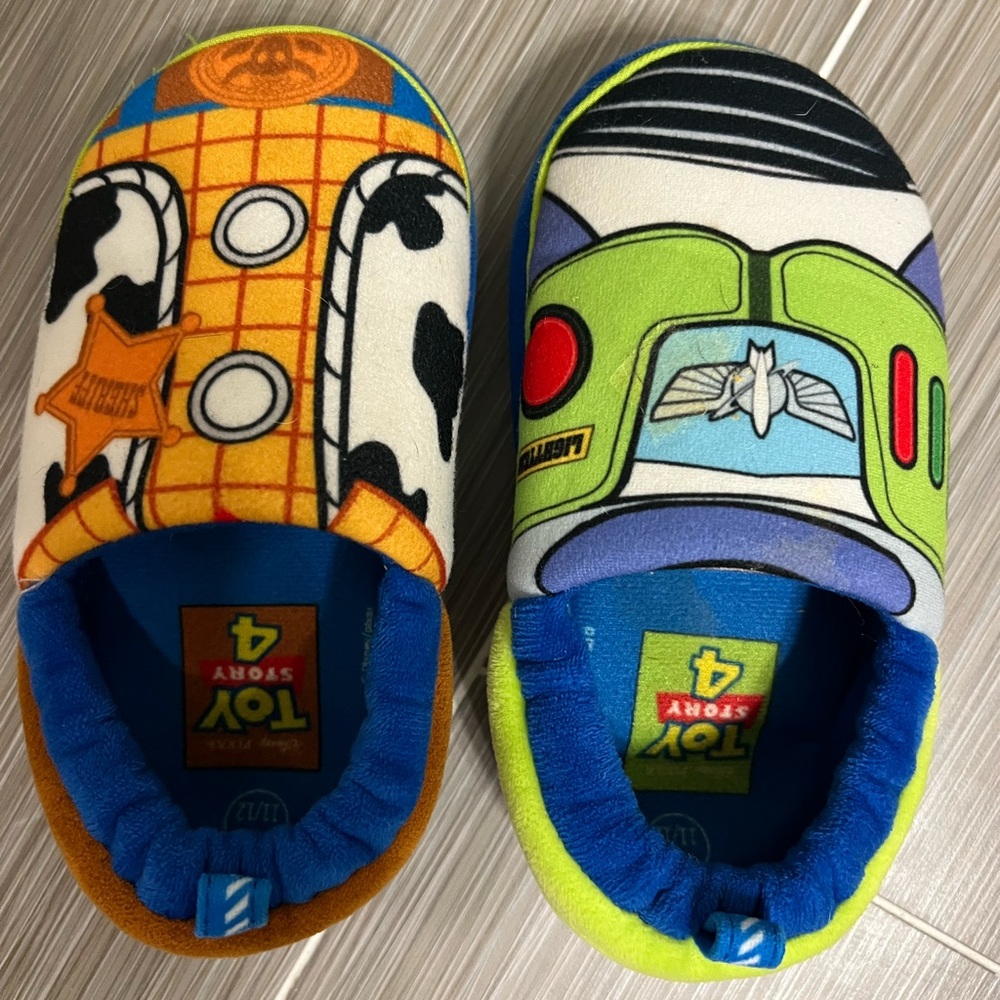 Set of Toy Story slippers kids size 11/12